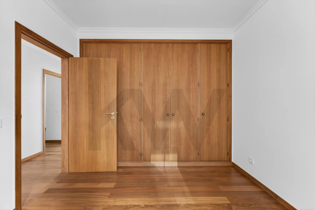 Apartamento T3 para Arrendamento em São Martinho Foto 22