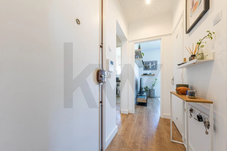 Apartamento T1 para Venda em São Vicente Foto 14