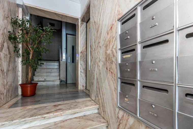 Apartamento T1 para Venda em São Vicente Foto 20