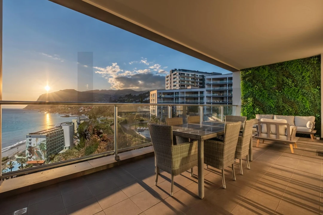 Apartamento T2 para Venda em São Martinho Foto 1