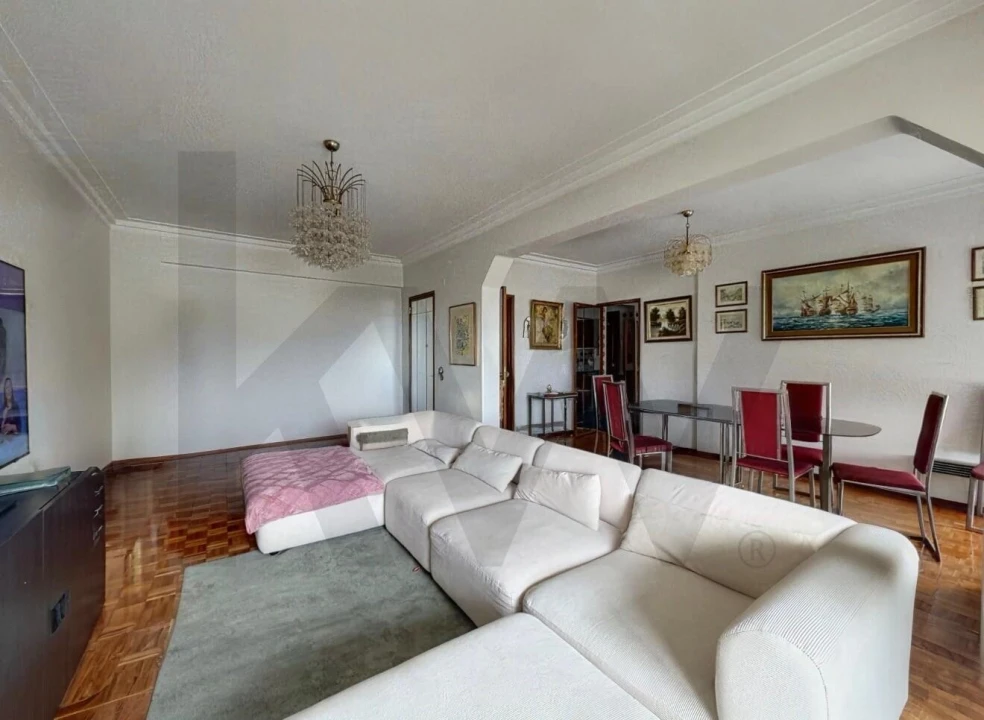Apartamento T4 para Venda em Moscavide e Portela Foto 9