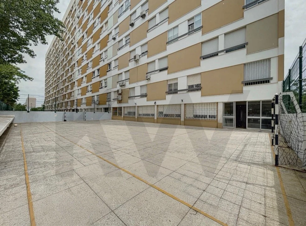 Apartamento T4 para Venda em Moscavide e Portela Foto 35
