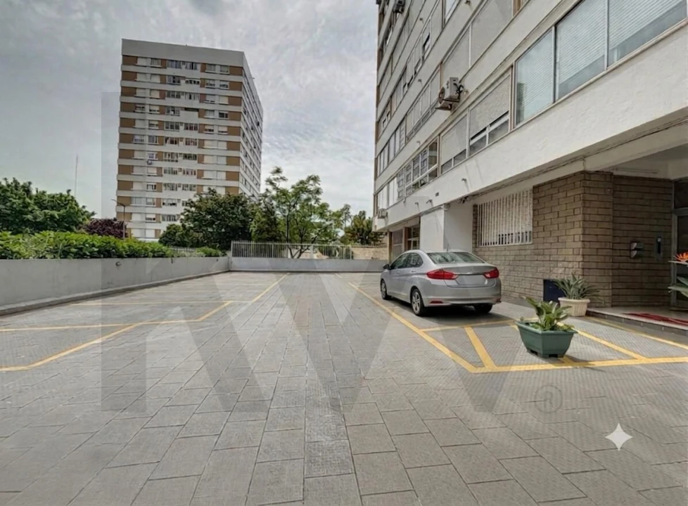 Apartamento T4 para Venda em Moscavide e Portela Foto 33