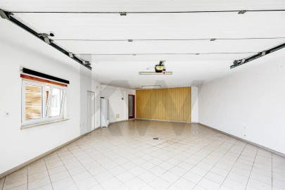 Moradia T2 para Venda em São Pedro da Cadeira
