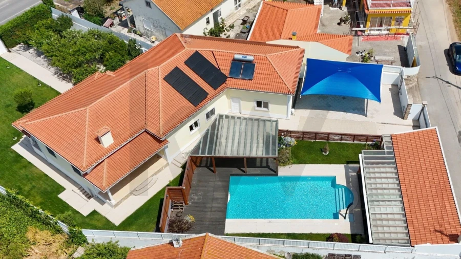 Moradia T2 para Venda em São Pedro da Cadeira Foto 2