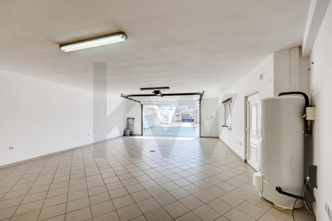 Moradia T2 para Venda em São Pedro da Cadeira Foto 24