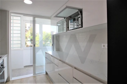 Apartamento T4 para Arrendamento em Oeiras e São Julião da Barra, Paço de Arcos e Caxias