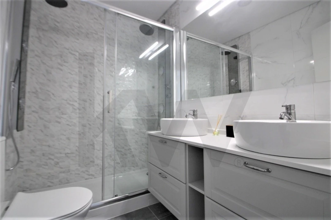 Apartamento T4 para Arrendamento em Oeiras e São Julião da Barra, Paço de Arcos e Caxias Foto 16