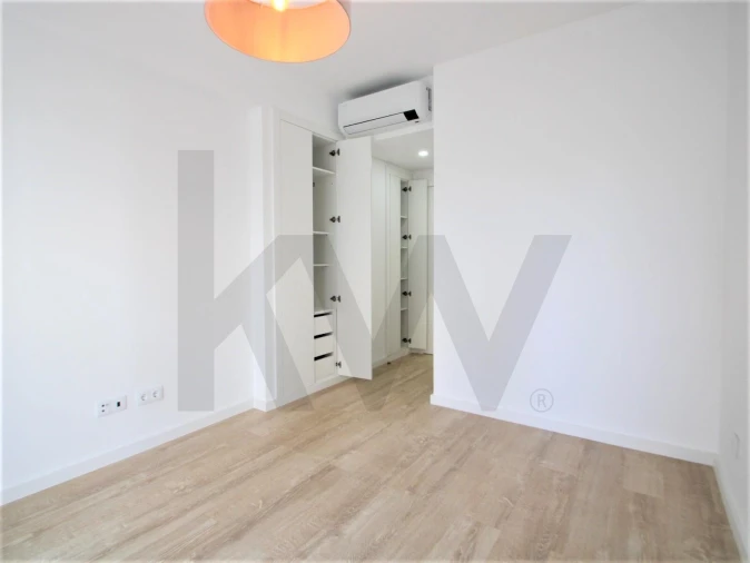 Apartamento T4 para Arrendamento em Oeiras e São Julião da Barra, Paço de Arcos e Caxias Foto 15
