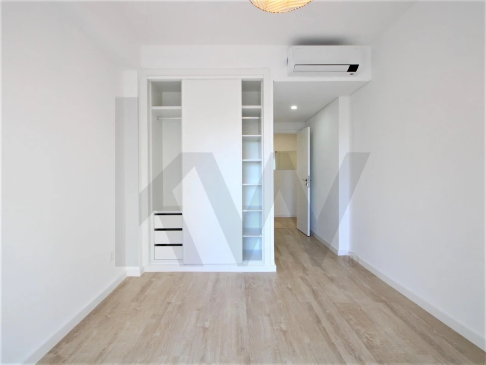 Apartamento T4 para Arrendamento em Oeiras e São Julião da Barra, Paço de Arcos e Caxias Foto 12