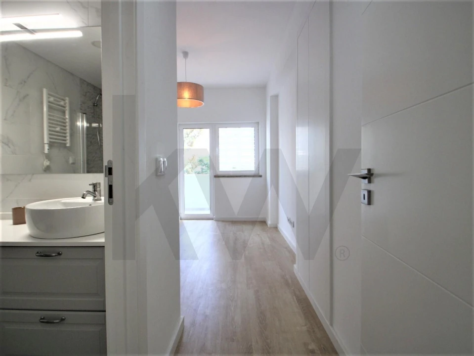 Apartamento T4 para Arrendamento em Oeiras e São Julião da Barra, Paço de Arcos e Caxias Foto 11