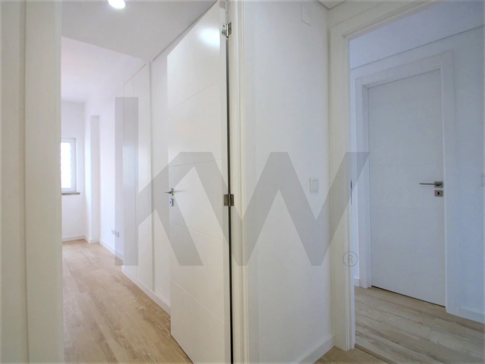 Apartamento T4 para Arrendamento em Oeiras e São Julião da Barra, Paço de Arcos e Caxias Foto 13
