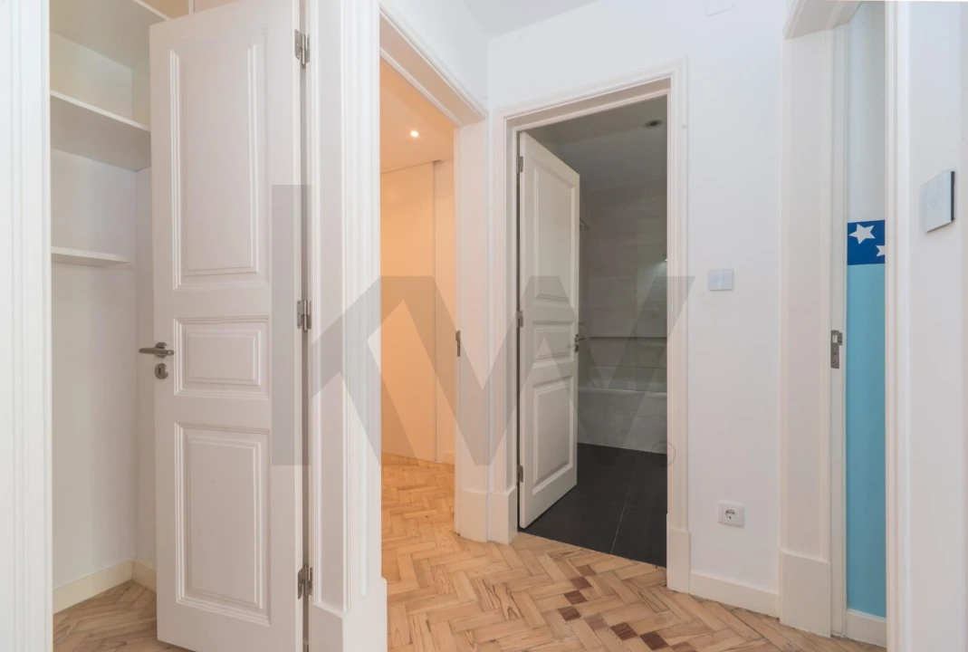 Apartamento T4 para Arrendamento em Avenidas Novas Foto 41