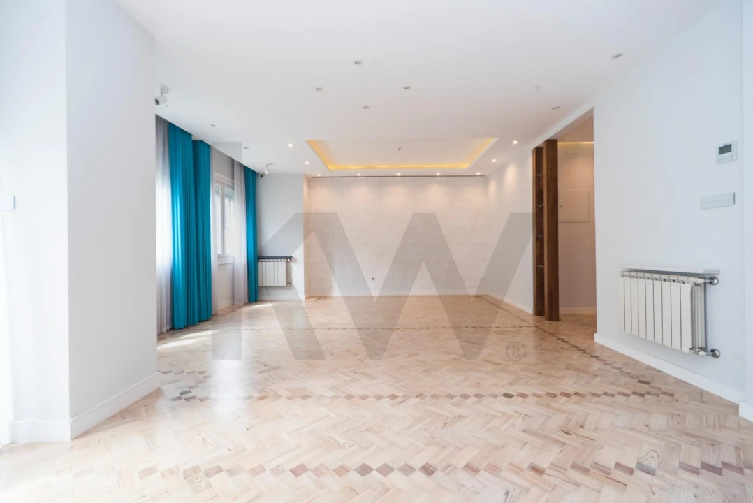 Apartamento T4 para Arrendamento em Avenidas Novas Foto 60