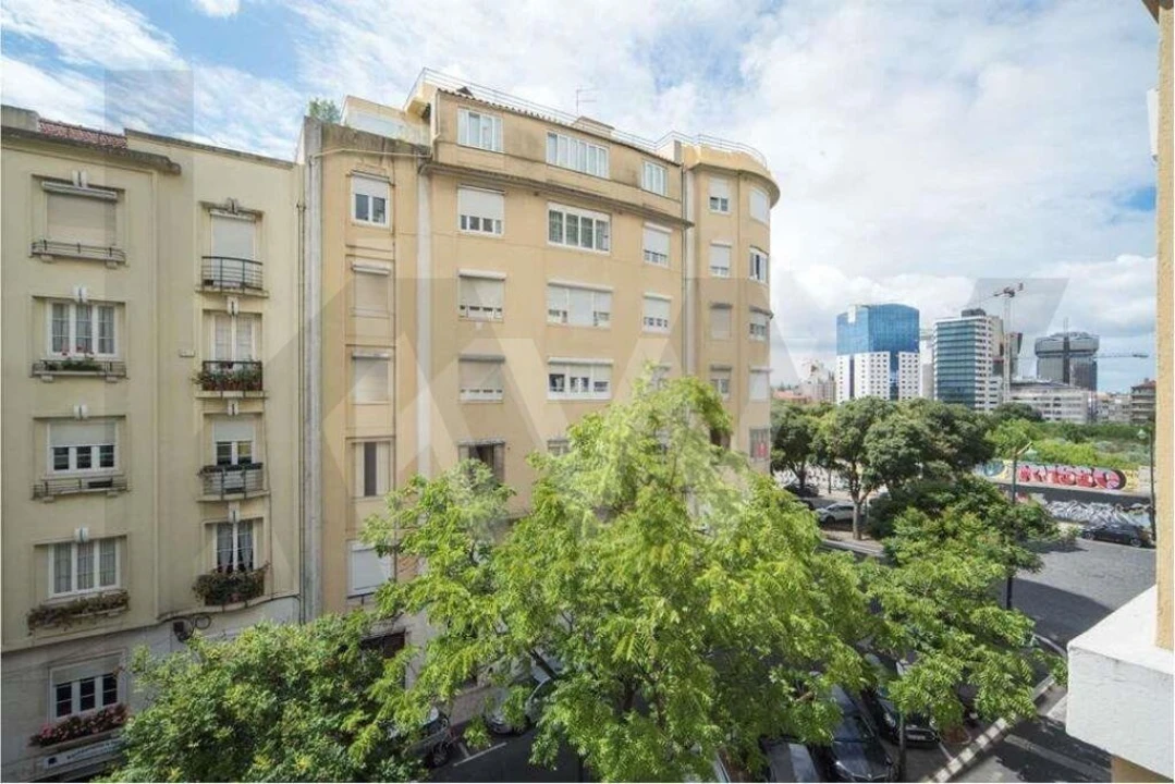 Apartamento T4 para Arrendamento em Avenidas Novas Foto 15