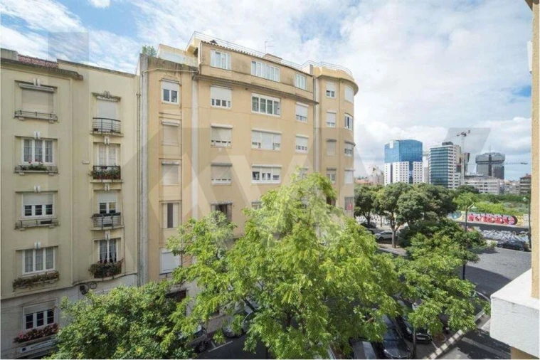 Apartamento T4 para Arrendamento em Avenidas Novas Foto 15
