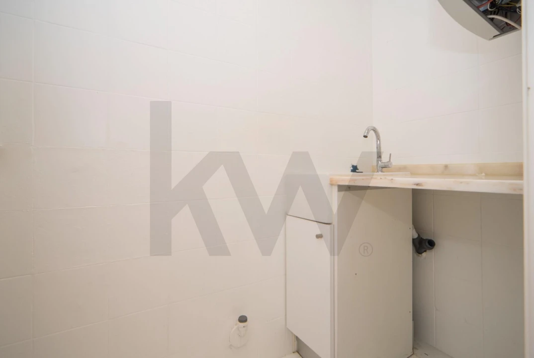 Apartamento T4 para Arrendamento em Avenidas Novas Foto 44