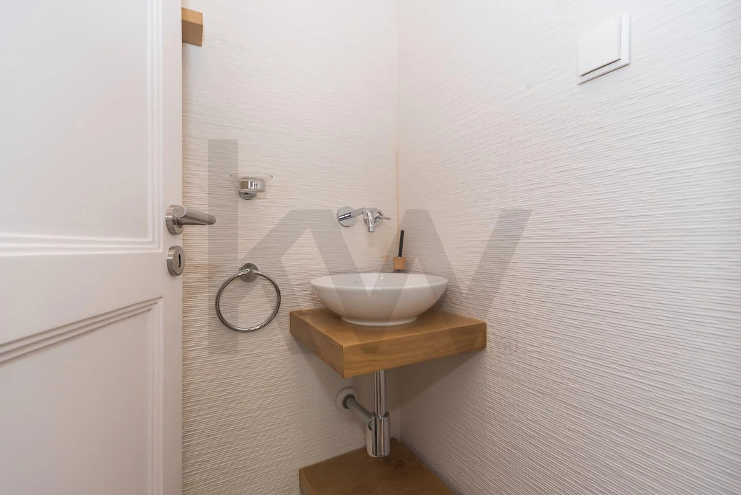 Apartamento T4 para Arrendamento em Avenidas Novas Foto 43
