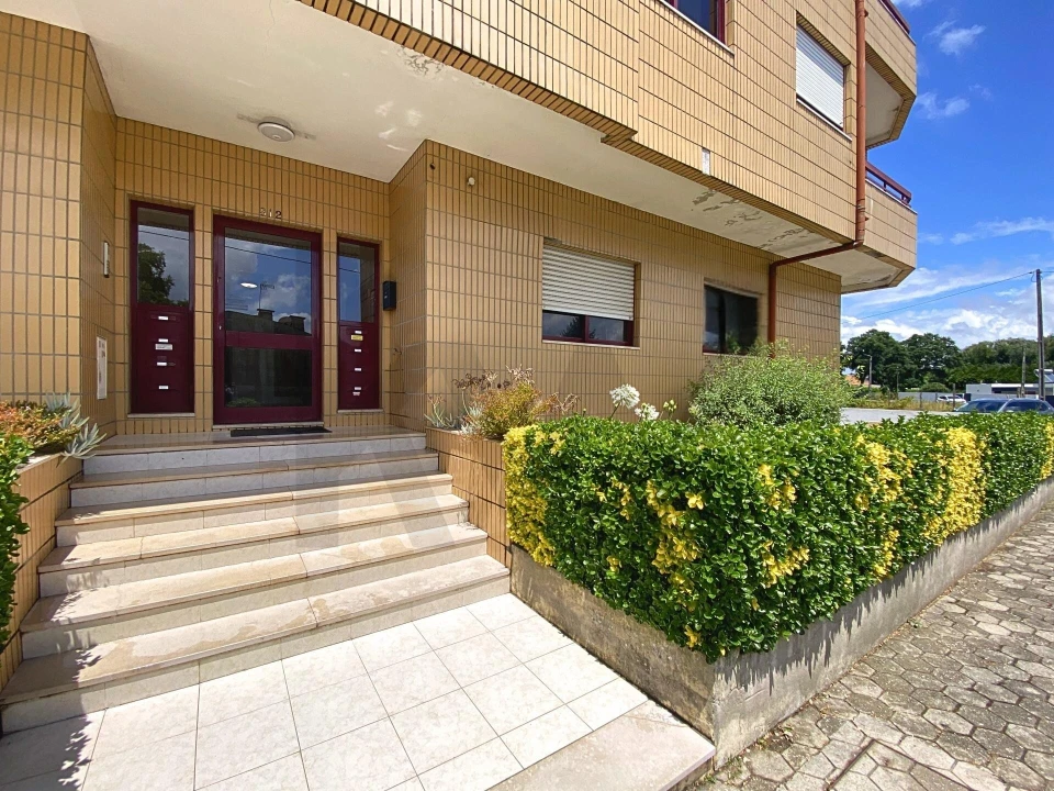 Apartamento T2 para Venda em Pedroso e Seixezelo Foto 2