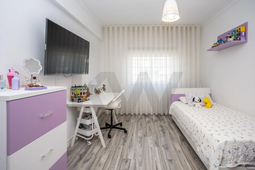 Apartamento T4 para Venda em Fernao Ferro Foto 11