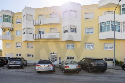 Apartamento T4 para Venda em Fernao Ferro