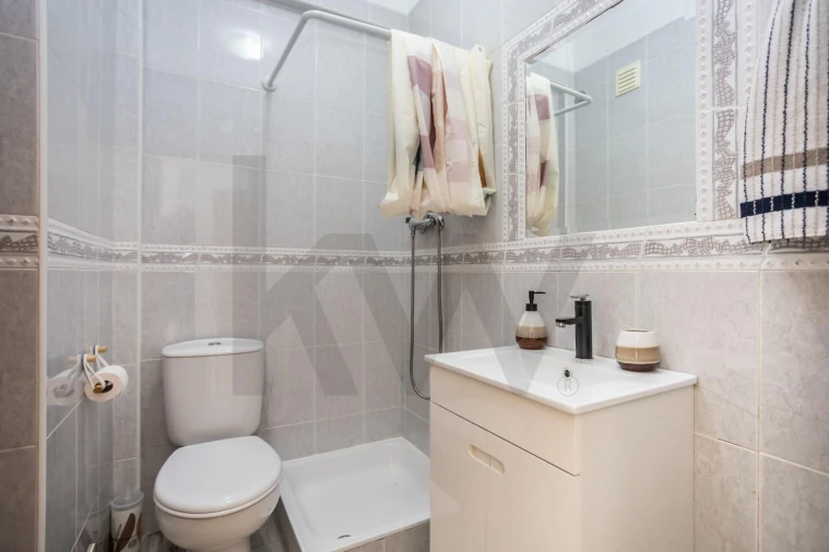 Apartamento T4 para Venda em Fernao Ferro Foto 21