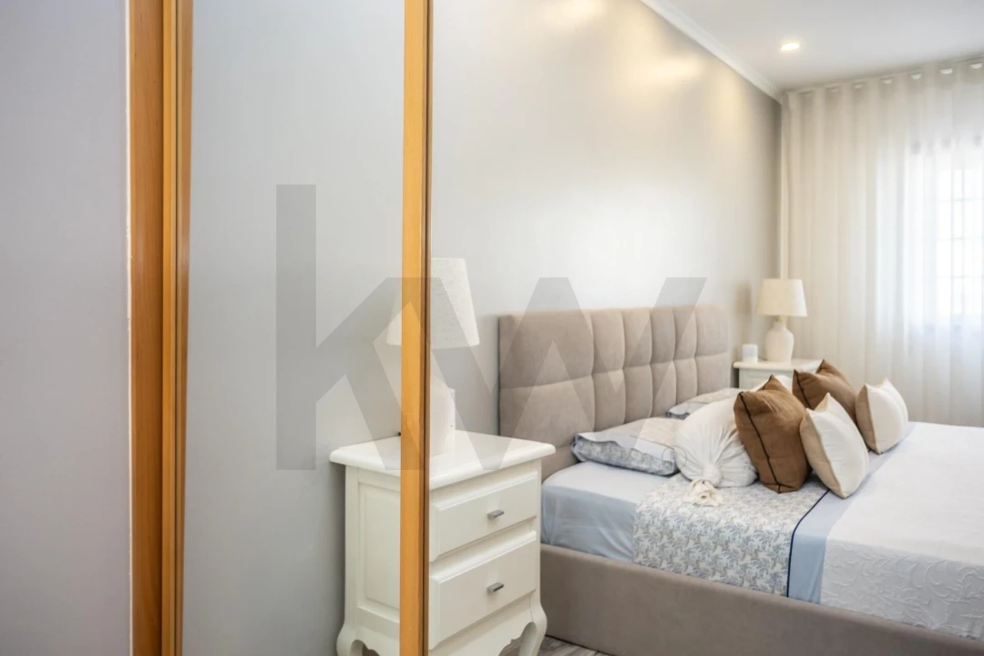 Apartamento T4 para Venda em Fernao Ferro Foto 9