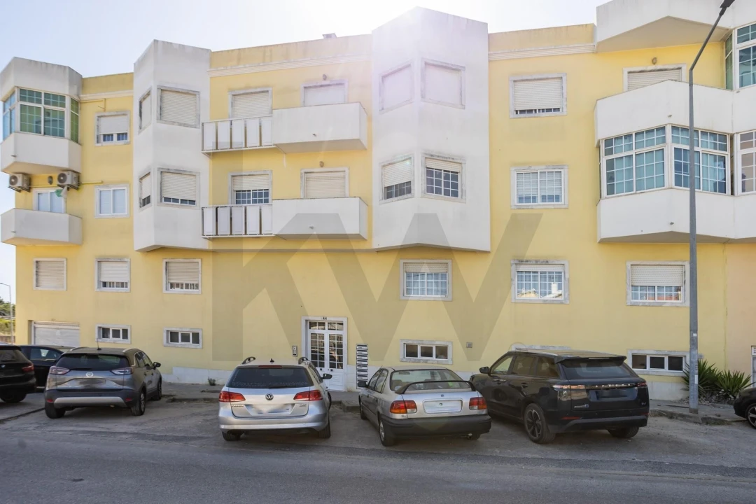 Apartamento T4 para Venda em Fernao Ferro Foto 2
