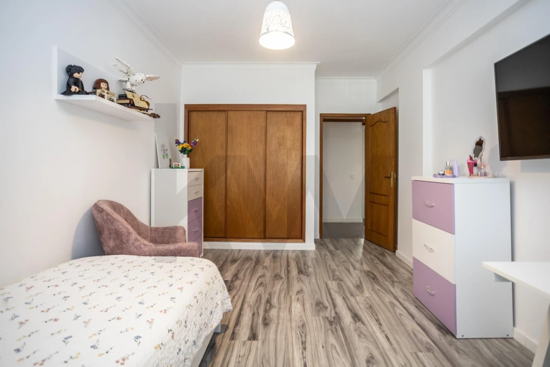 Apartamento T4 para Venda em Fernao Ferro Foto 12