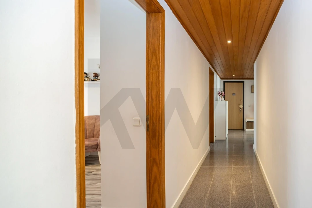 Apartamento T4 para Venda em Fernao Ferro Foto 13