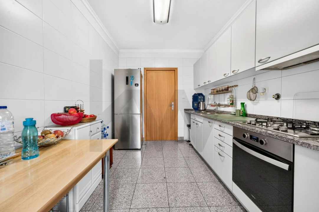 Apartamento T3 para Venda em Santo Antonio Foto 8
