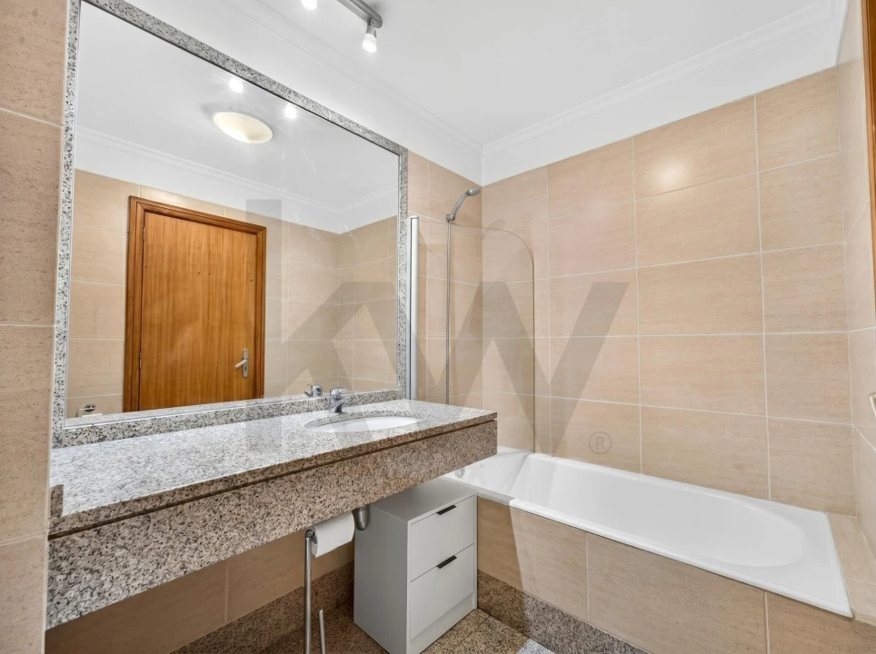 Apartamento T3 para Venda em Santo Antonio Foto 20