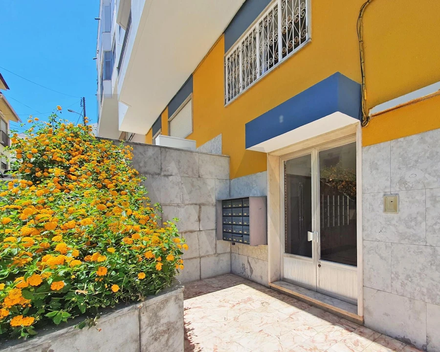 Apartamento T1 para Venda em Cascais e Estoril Foto 1