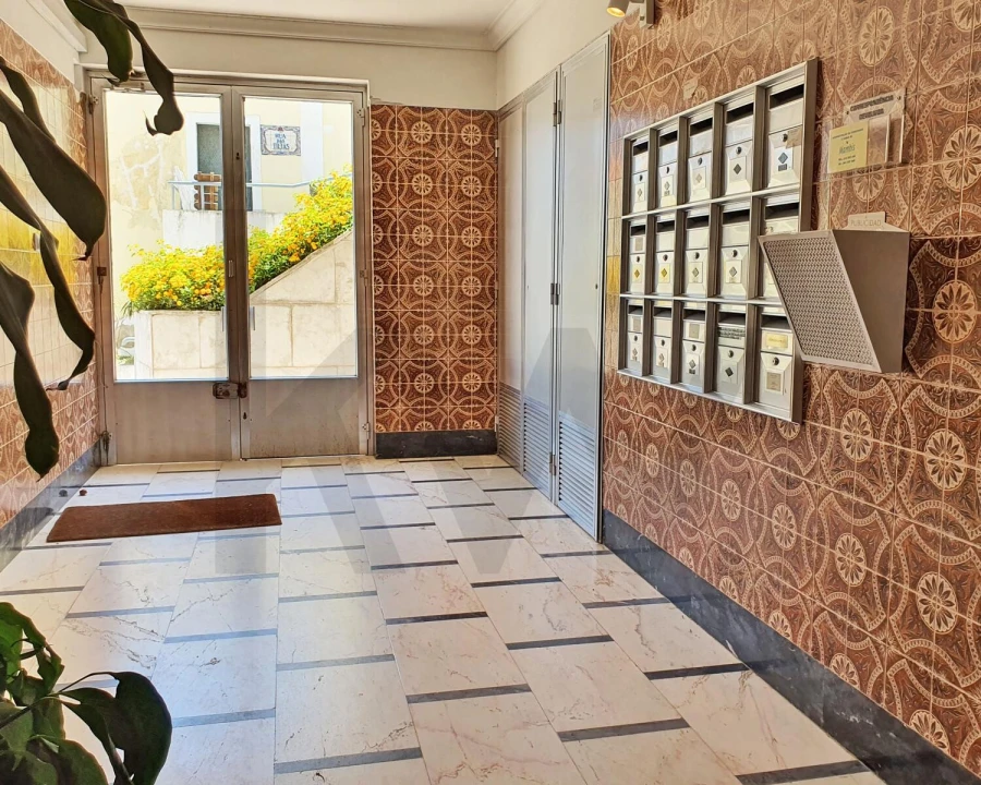 Apartamento T1 para Venda em Cascais e Estoril Foto 2