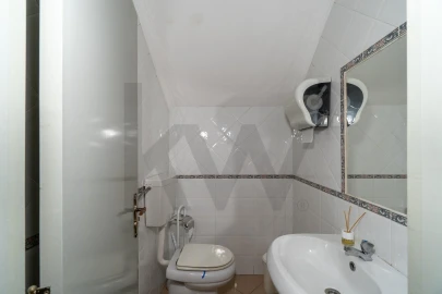 Negócio para Venda em Vila Real de Santo Antonio