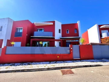 Moradia T3 para Venda em Alcabideche