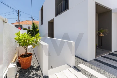Moradia T3 para Venda em São Domingos de Rana