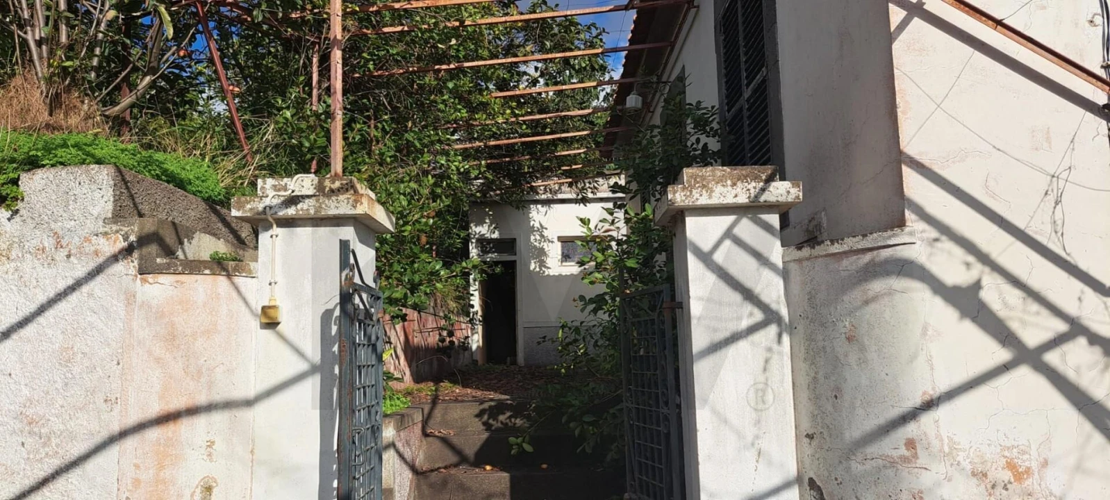 Prédio para Venda em Estreito de Camara de Lobos Foto 20