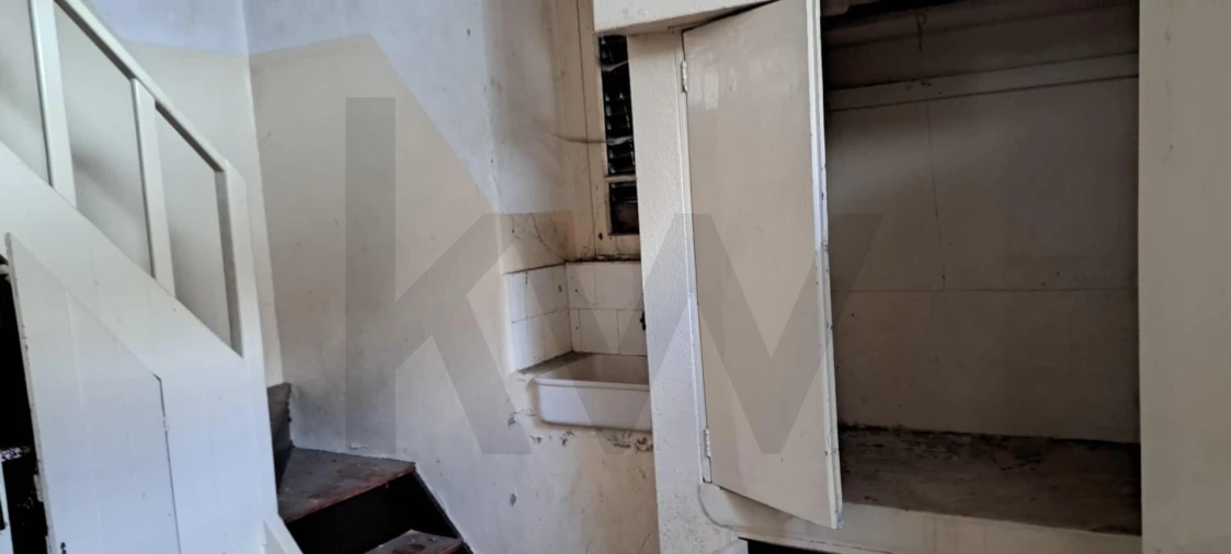 Prédio para Venda em Estreito de Camara de Lobos Foto 24