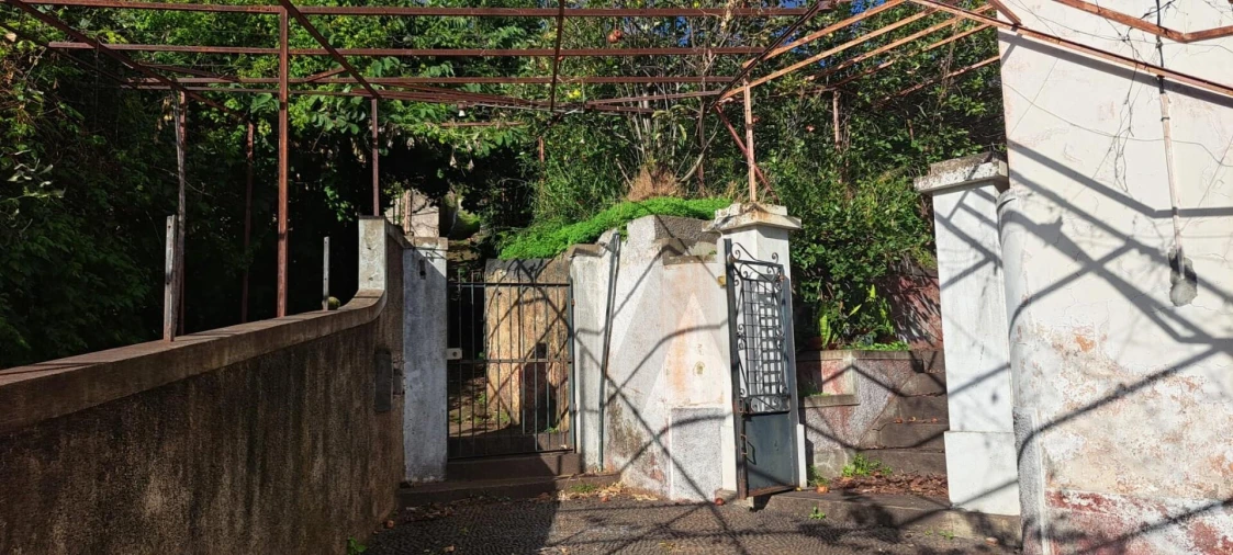 Prédio para Venda em Estreito de Camara de Lobos Foto 19
