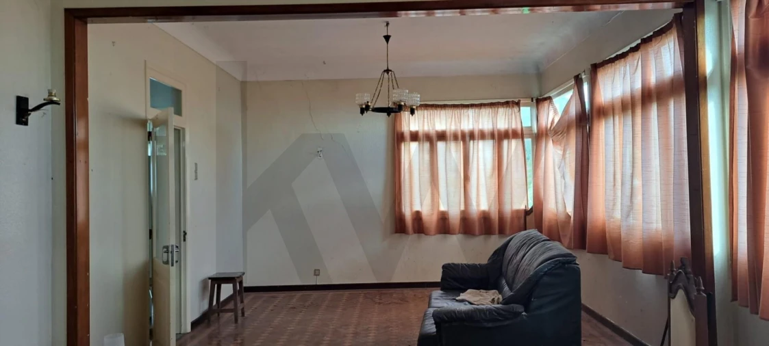 Prédio para Venda em Estreito de Camara de Lobos Foto 23