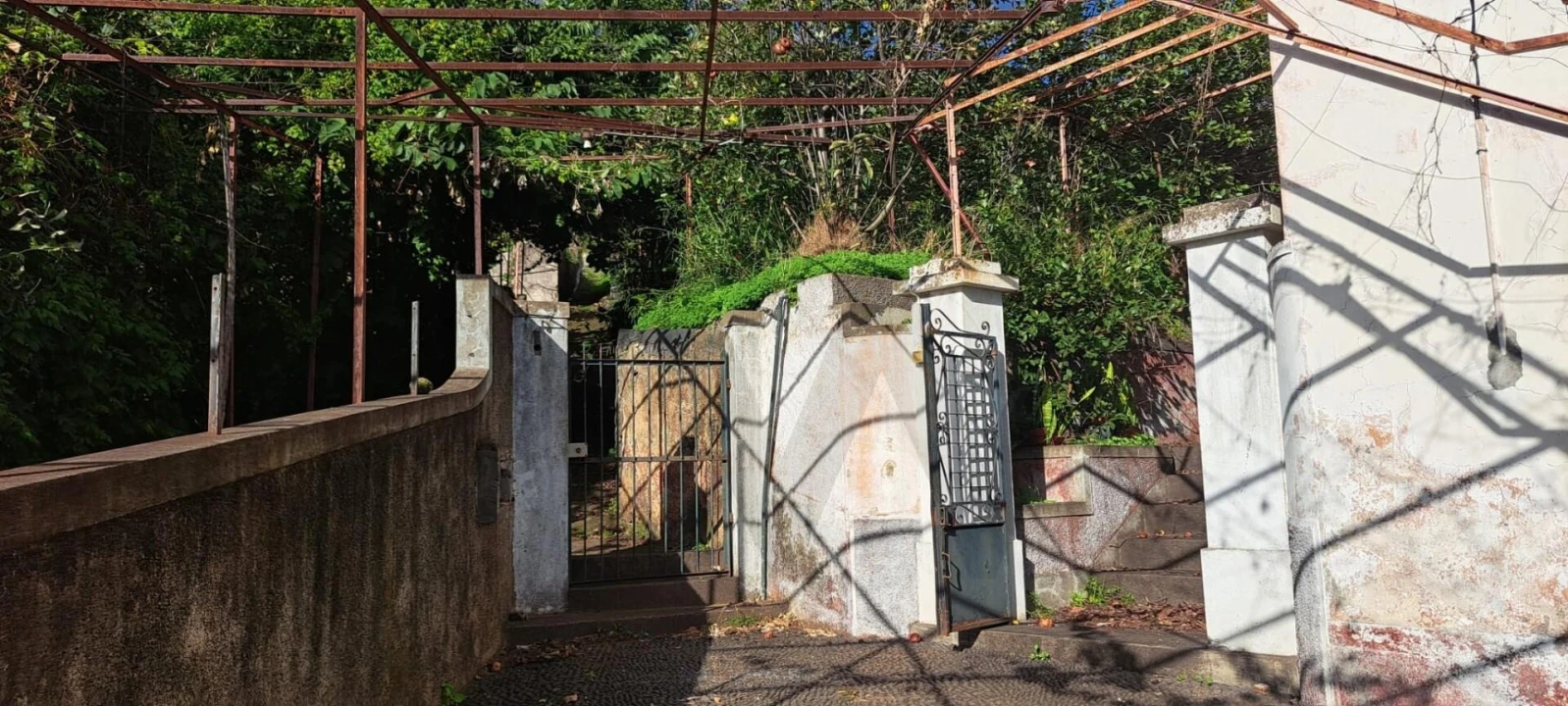 Prédio para Venda em Estreito de Camara de Lobos Foto 19