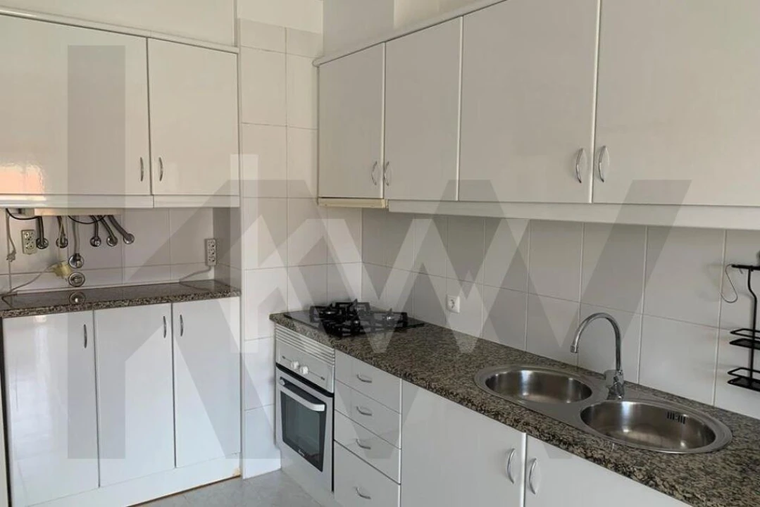 Apartamento T2 para Arrendamento em Mafra Foto 9