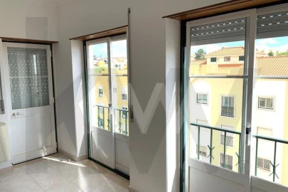 Apartamento T2 para Arrendamento em Mafra