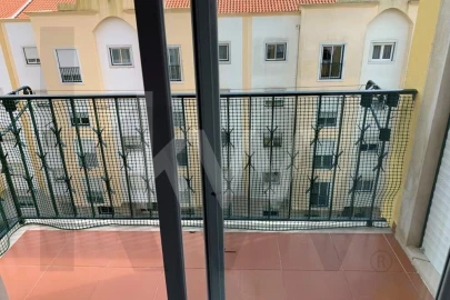 Apartamento T2 para Arrendamento em Mafra