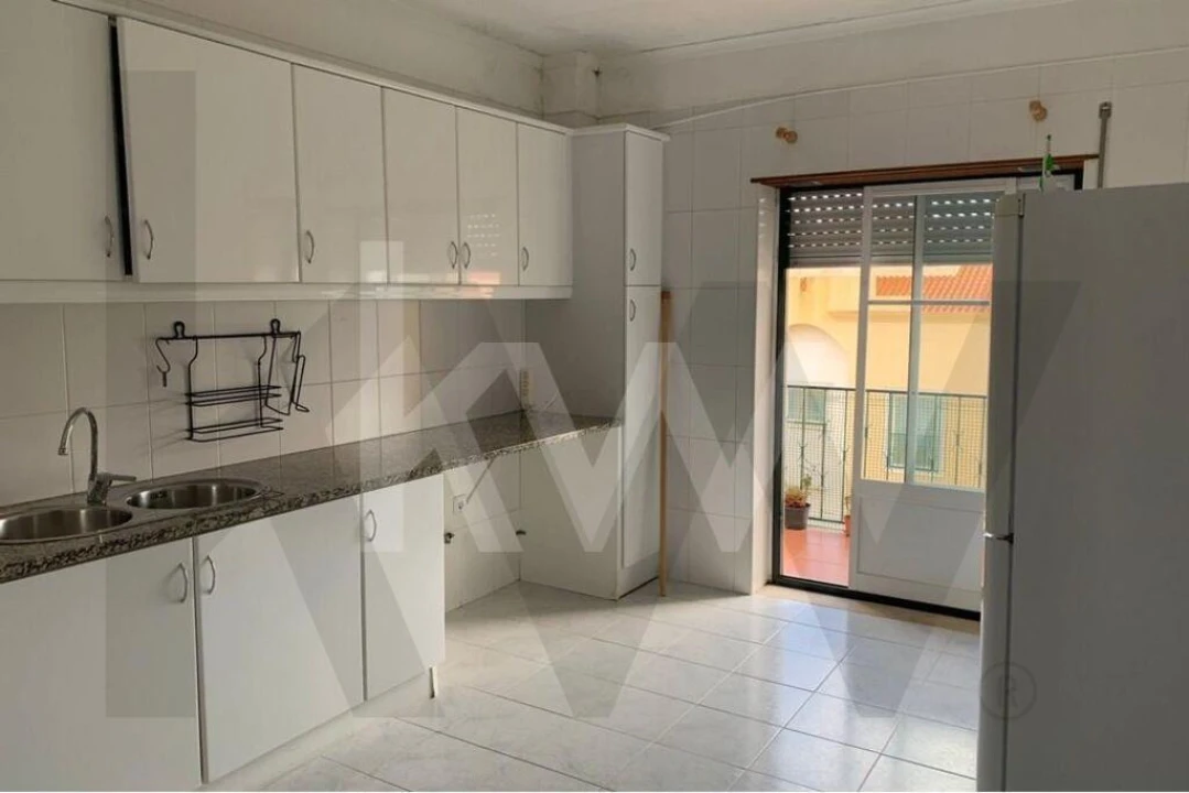 Apartamento T2 para Arrendamento em Mafra Foto 8
