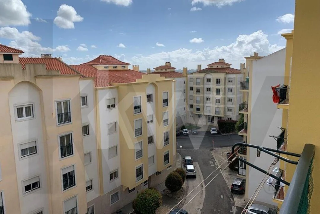 Apartamento T2 para Arrendamento em Mafra Foto 18
