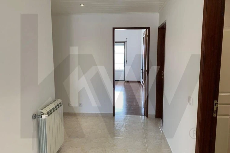 Apartamento T2 para Arrendamento em Mafra Foto 17