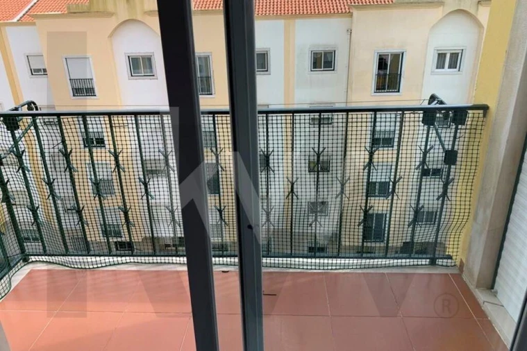 Apartamento T2 para Arrendamento em Mafra Foto 12