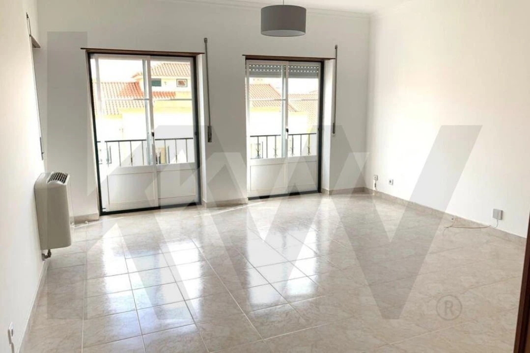 Apartamento T2 para Arrendamento em Mafra Foto 10